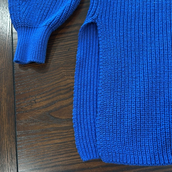 Blue Ribbed Sweater - Picture 4 of 5